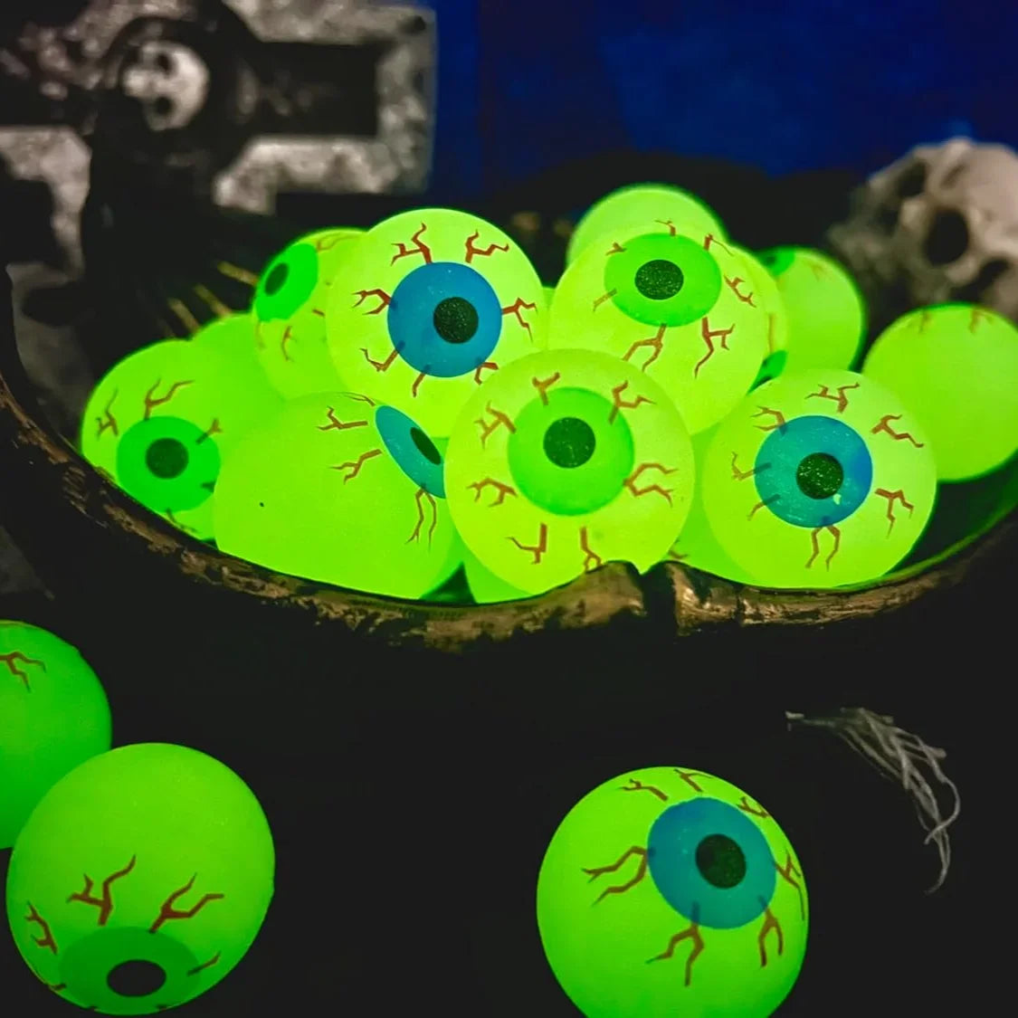 Glow in The Dark Eyeball bouncy balls